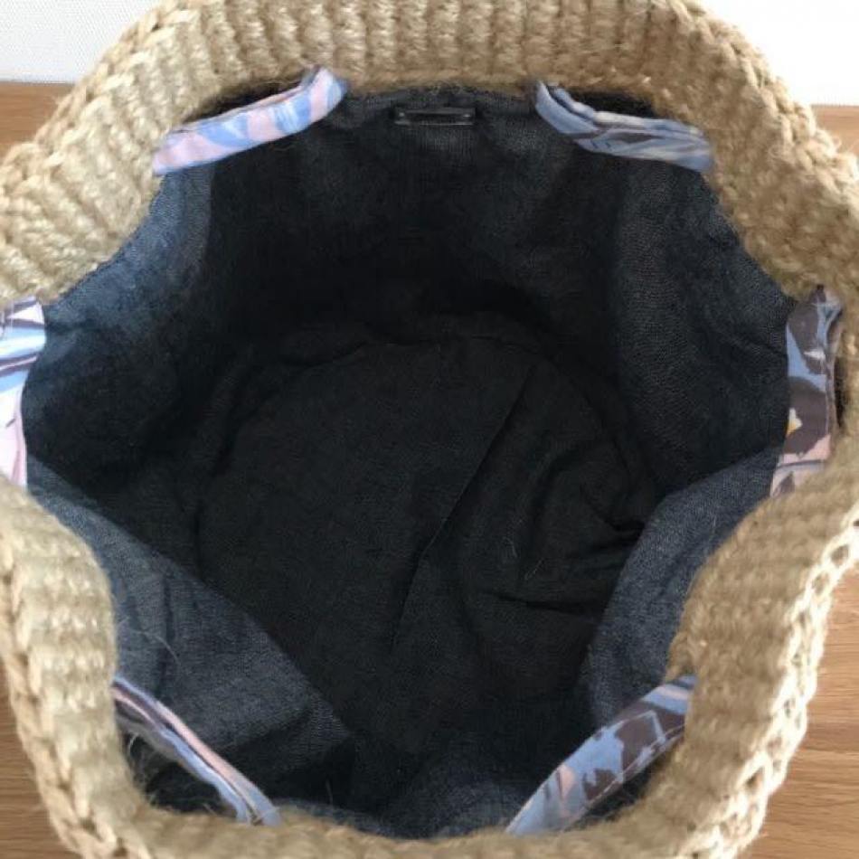 How to make a straw bag