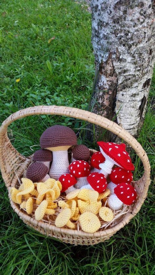 Create 4 fruit crocheted patterns