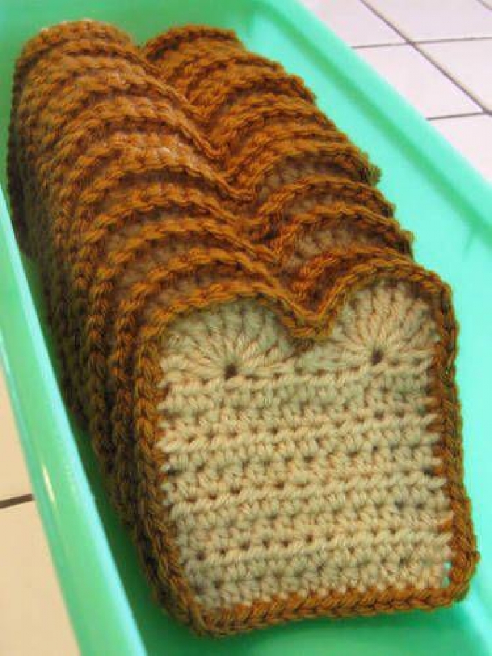 Create 4 fruit crocheted patterns